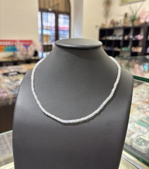 Náhrdelník z měsíčního kamene