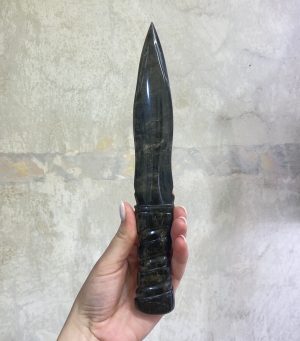 Obsidiánová dýka