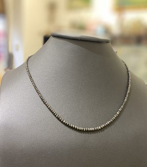 Náhrdelník z černých diamantů