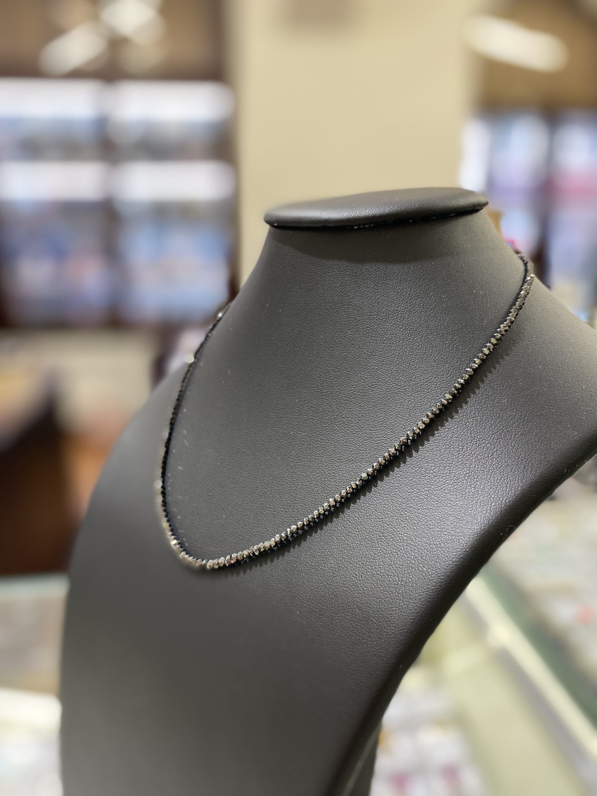 Náhrdelník z černých diamantů - Obrázek 3