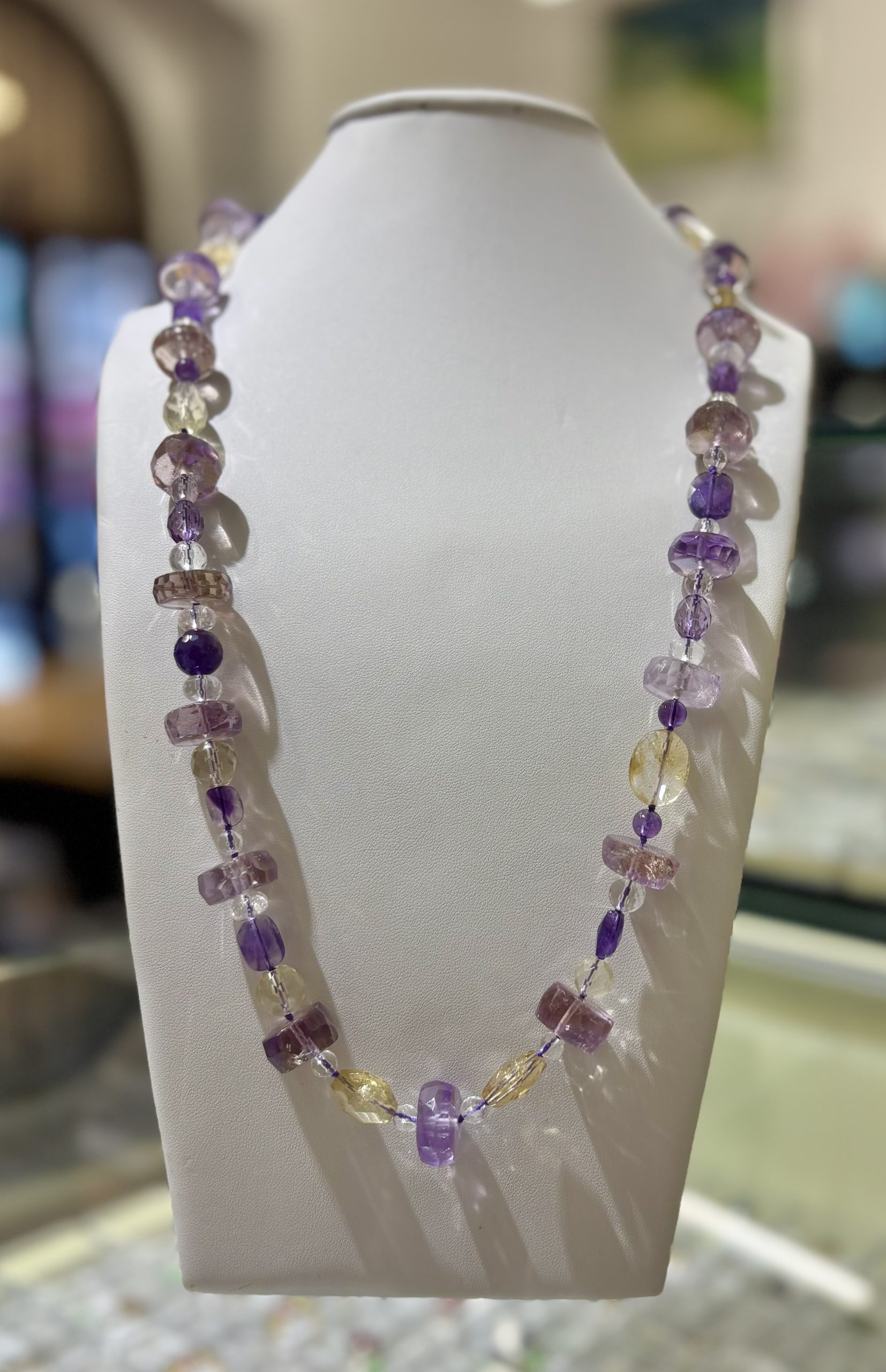 Ametrínový náhrdelník