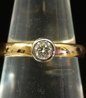 Prsten diamant